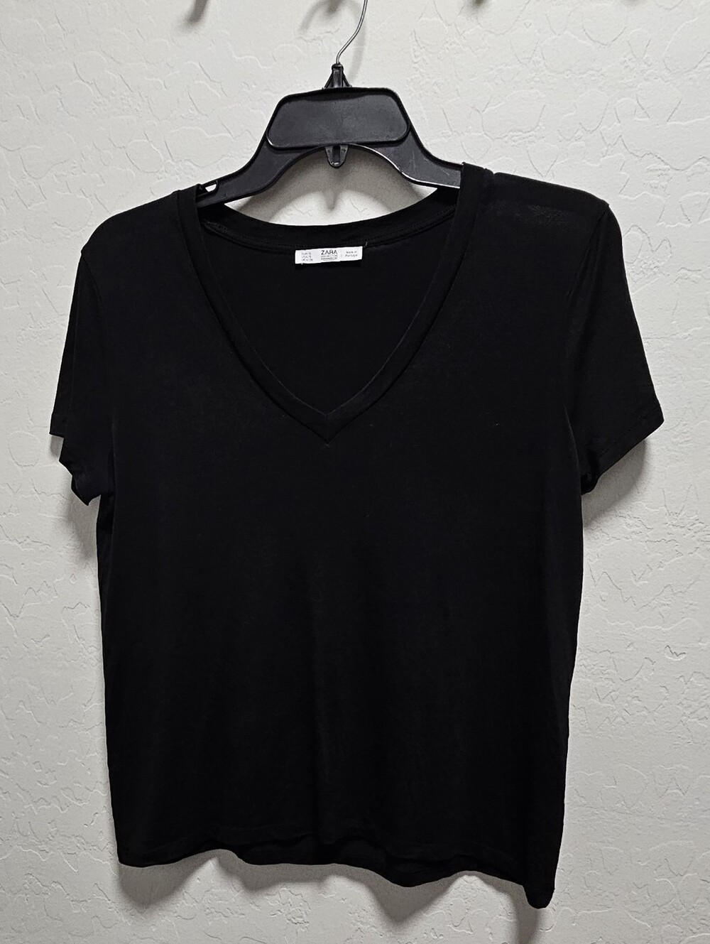 Zara Collection Woman Basic Black V-Neck Tee Size Small